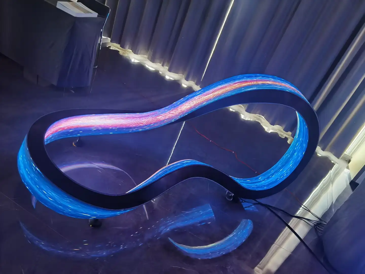 Möbius Strip Creative LED Installation